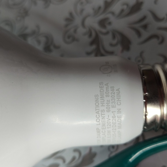 Cree 2-pack Flood Lights Bulb LED 680 Lumens 2700K 8.5W 120V 80mA TBR30-06527 - Picture 3 of 6